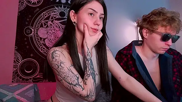 Snapshot of poisondevotion chatting on February 2026 05:57:02 PM poisondevotion online show from February 2026 05:57:02 PM