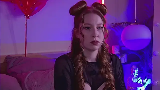 MiaEuphoria  online show from February 2026 04:19:02 AM