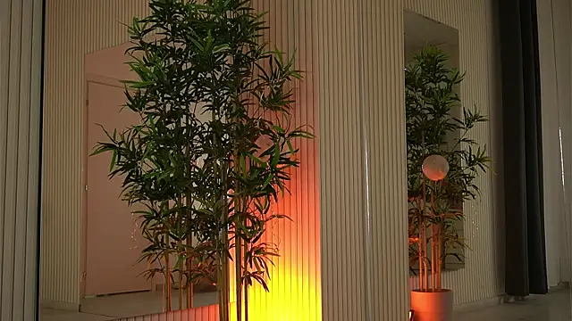 EmmaBlanco online show from December 2025 08:50:02 PM