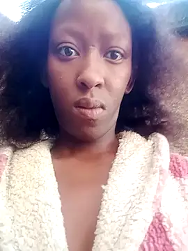 RFeltomWhitJ online show from November 2025 04:00:02 AM