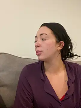 Snapshot of ItsCOCOx chatting on September 2025 03:54:01 AM ItsCOCOx online show from September 2025 03:54:01 AM