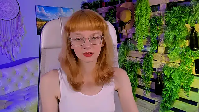 MollyJiggles online show from October 2025 12:26:01 PM