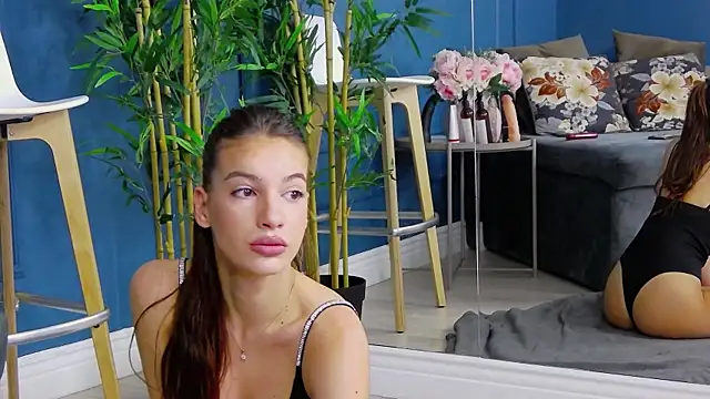 KimmDaviss online show from October 2025 06:54:01 AM