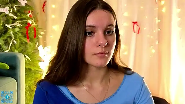 chloemilka online show from December 2025 07:10:01 PM