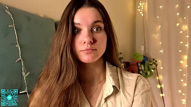 chloemilka online show from February 2026 05:19:02 PM