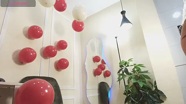 Snapshot of biancaa_18 chatting on November 2025 12:05:02 PM biancaa 18 online show from November 2025 12:05:02 PM