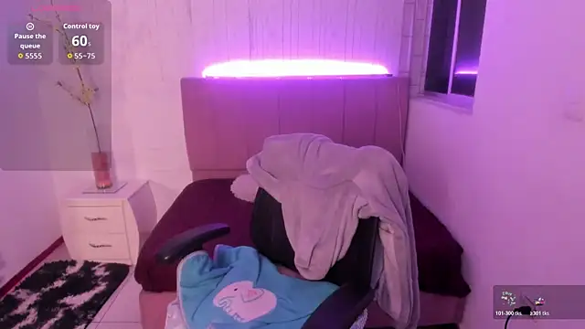 Snapshot of anna_moon11 chatting on December 2025 07:39:01 AM anna moon11 online show from December 2025 07:39:01 AM