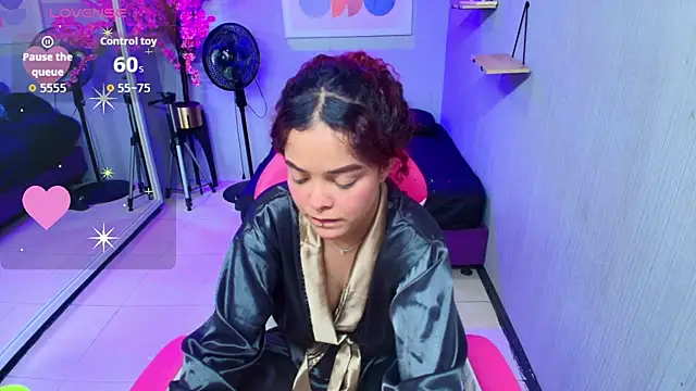 Snapshot of Maggy_t18 chatting on October 2025 08:00:02 AM Maggy t18 online show from October 2025 08:00:02 AM