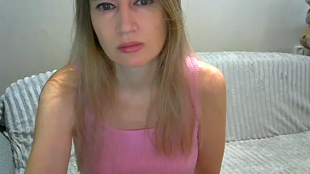 JessFoxxx online show from February 2026 04:02:01 AM