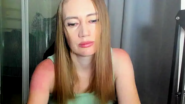JessFoxxx online show from June 2026 02:58:02 AM