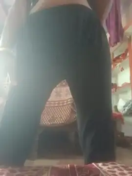 Snapshot of Desi_couple305 chatting on November 2025 03:16:01 AM Desi couple305 online show from November 2025 03:16:01 AM