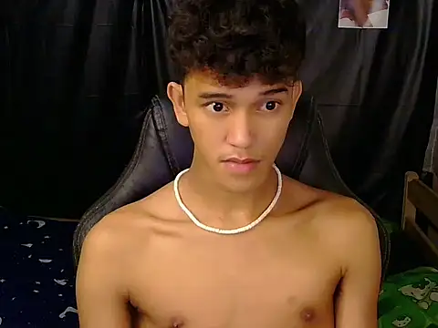 kenbigcockxx online show from February 2026 05:33:01 PM