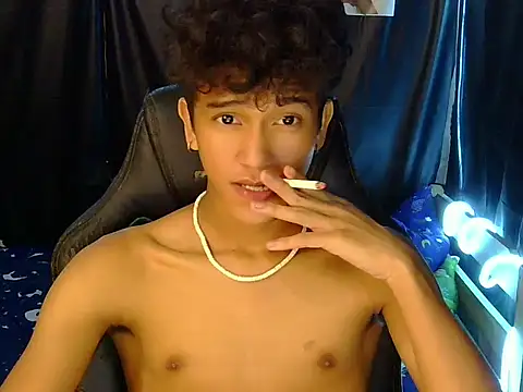 kenbigcockxx online show from March 2026 02:18:01 PM