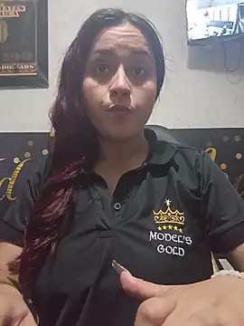 Snapshot of candy__fox_ chatting on October 2025 09:17:02 PM candy fox online show from October 2025 09:17:02 PM