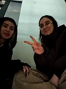 ameliameadd online show from April 2026 07:07:01 PM