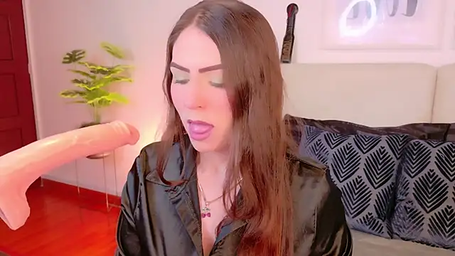 Snapshot of Heraa_Piett chatting on September 2025 12:07:01 PM Heraa Piett online show from September 2025 12:07:01 PM