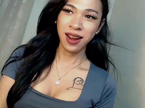 Annaloula online show from January 2026 08:47:01 PM