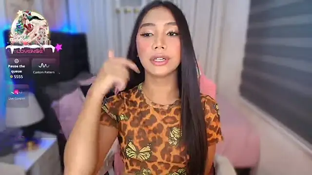 naughtyjayde online show from December 2025 11:23:01 PM