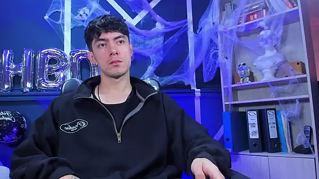 Snapshot of etham_wolf_ chatting on October 2025 11:58:01 AM etham wolf online show from October 2025 11:58:01 AM