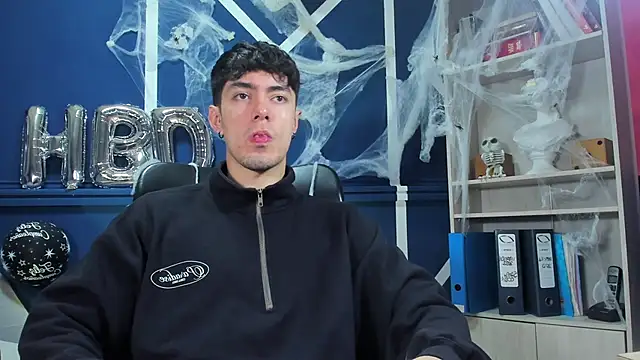 Snapshot of etham_wolf_ chatting on October 2025 12:18:02 PM etham wolf online show from October 2025 12:18:02 PM