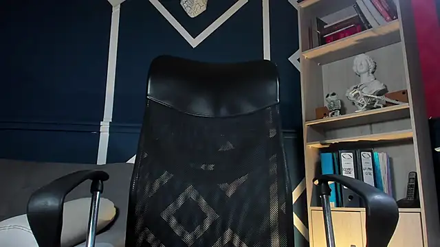 Snapshot of etham_wolf_ chatting on November 2025 11:10:02 AM etham wolf online show from November 2025 11:10:02 AM