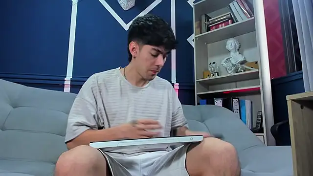 Snapshot of etham_wolf_ chatting on November 2025 12:27:01 PM etham wolf online show from November 2025 12:27:01 PM