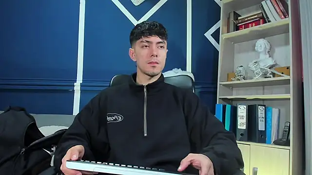 Snapshot of etham_wolf_ chatting on November 2025 12:02:02 PM etham wolf online show from November 2025 12:02:02 PM