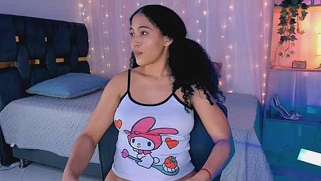 Snapshot of anitaglow chatting on October 2025 02:45:01 AM anitaglow online show from October 2025 02:45:01 AM