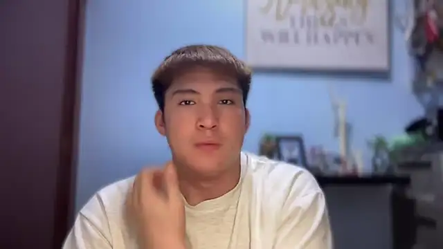 Snapshot of lovely_jay chatting on September 2025 12:21:01 AM lovely jay online show from September 2025 12:21:01 AM