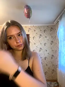 Tomyris yuki online show from November 2025 12:18:01 PM