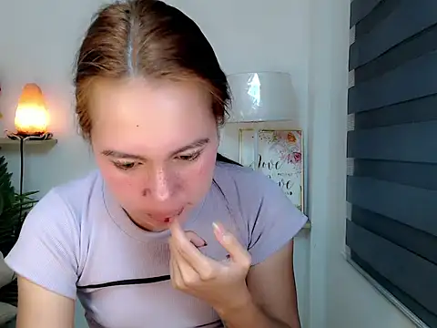 kimbratx online show from March 2026 10:59:01 PM