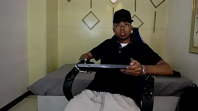 CollemanStone online show from December 2025 04:39:02 AM