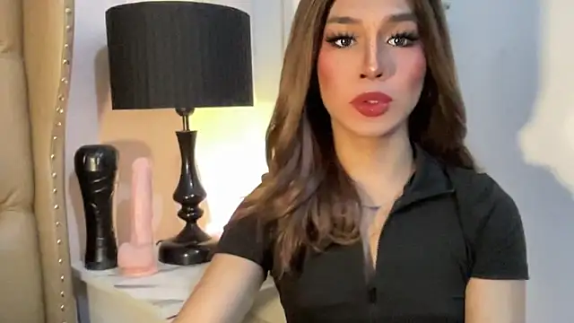 solana imani online show from October 2025 04:57:01 PM