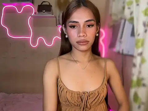 Lovelynikki03 online show from September 2025 05:17:01 PM