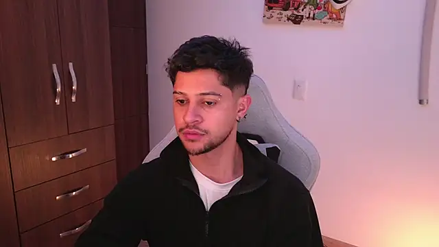 Snapshot of domsantiago_ chatting on December 2025 01:44:01 AM domsantiago online show from December 2025 01:44:01 AM