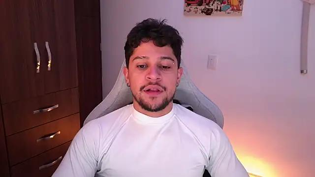 Snapshot of domsantiago_ chatting on January 2026 02:58:02 AM domsantiago online show from January 2026 02:58:02 AM