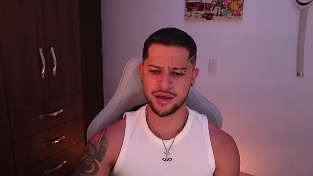 Snapshot of domsantiago_ chatting on February 2026 03:02:01 AM domsantiago online show from February 2026 03:02:01 AM