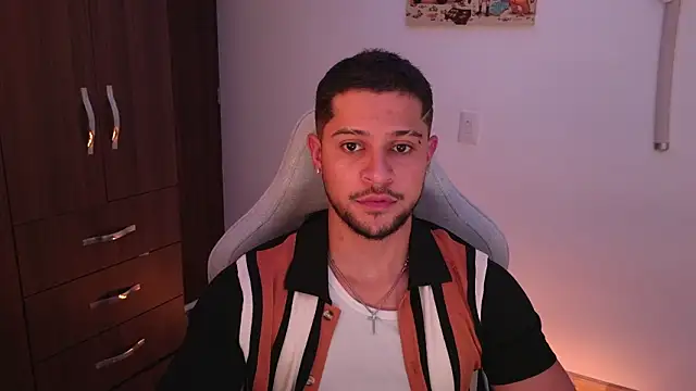 Snapshot of domsantiago_ chatting on February 2026 03:13:02 AM domsantiago online show from February 2026 03:13:02 AM