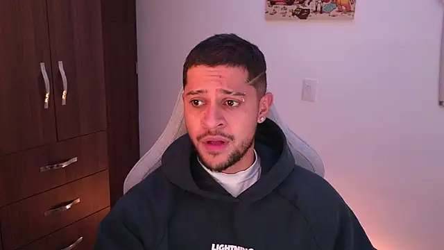 Snapshot of domsantiago_ chatting on February 2026 03:57:02 AM domsantiago online show from February 2026 03:57:02 AM