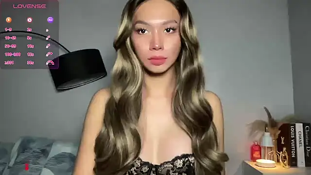 Snapshot of Demi_Maddison chatting on September 2025 04:22:02 PM Demi Maddison online show from September 2025 04:22:02 PM