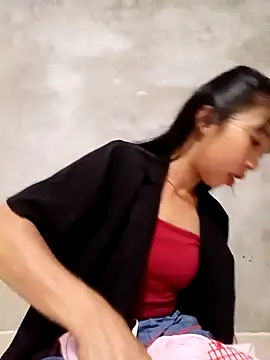 Snapshot of emaame68 chatting on October 2025 01:43:02 PM emaame68 online show from October 2025 01:43:02 PM