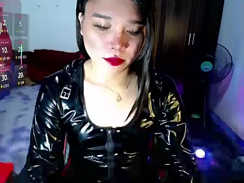 Urassiansweetcummer online show from July 2026 02:07:02 AM