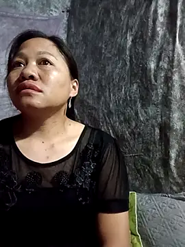 Phiphi135 online show from April 2026 08:20:01 PM