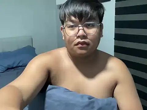 Snapshot of red_libraxxx chatting on September 2025 04:17:01 PM red libraxxx online show from September 2025 04:17:01 PM