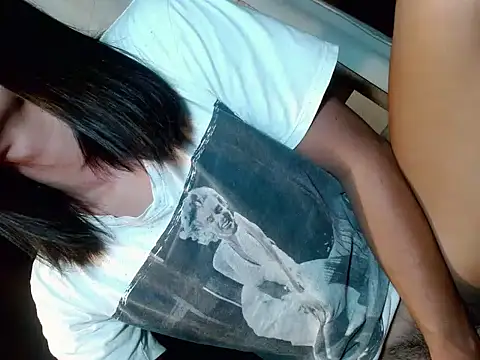 Snapshot of urhotty_megss chatting on February 2026 10:32:02 PM urhotty megss online show from February 2026 10:32:02 PM