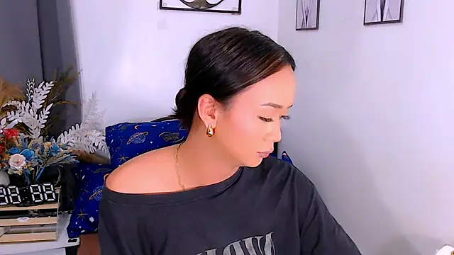 Zialustts online show from February 2026 04:17:01 PM