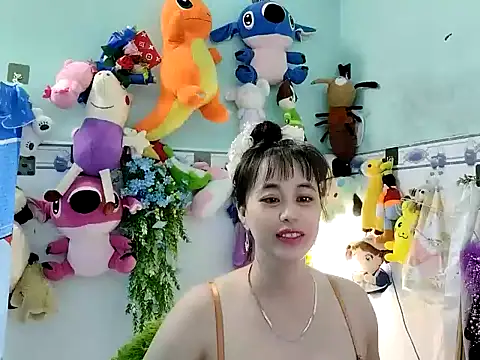 emgaixinhngoan online show from November 2025 02:00:02 AM