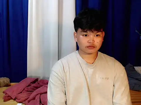 Reynelcock online show from December 2025 03:50:02 PM