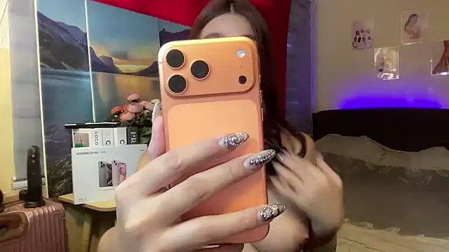 Snapshot of CassieXMarga chatting on October 2025 04:37:01 AM CassieXMarga online show from October 2025 04:37:01 AM