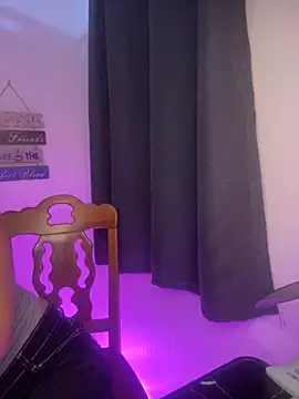 Snapshot of xo_mixy chatting on November 2025 02:43:02 PM xo mixy online show from November 2025 02:43:02 PM